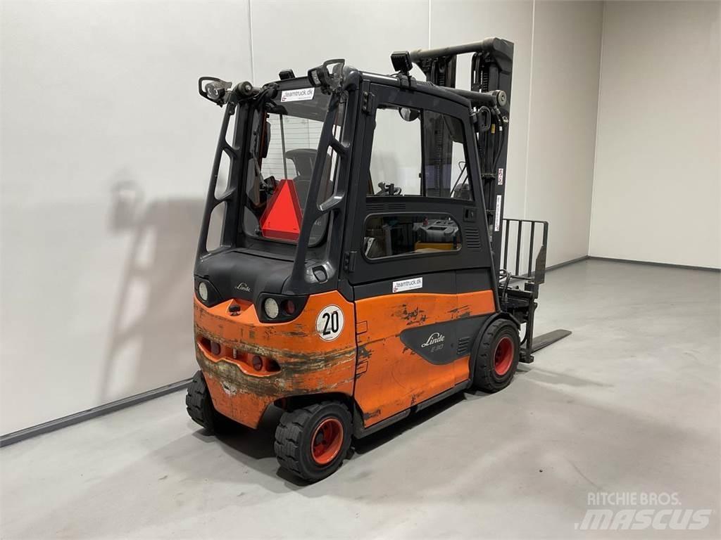 Linde E30/600-02 Електрически вилични кари-повдигачи