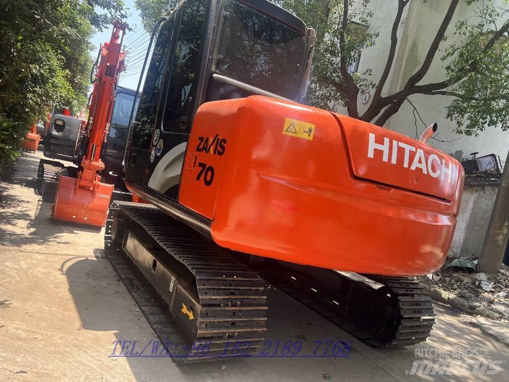 Hitachi ZX70 Средни екскаватори 7т - 12т