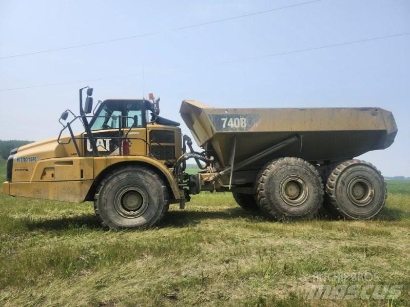CAT 740 B Дъмпери/моторни превозни средства