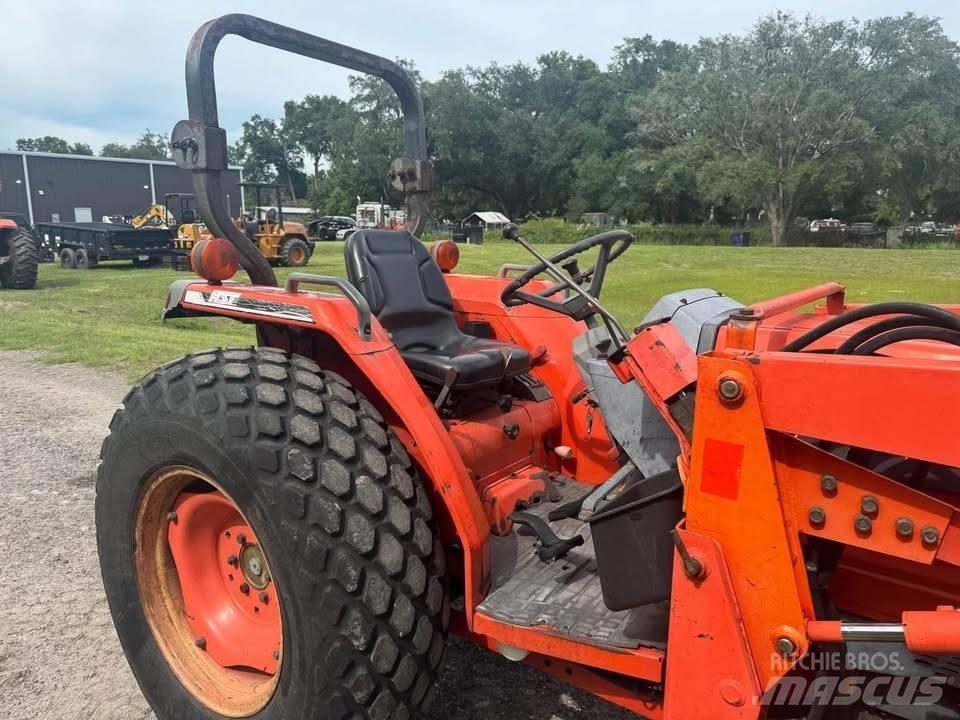 Kubota 3710 Трактори