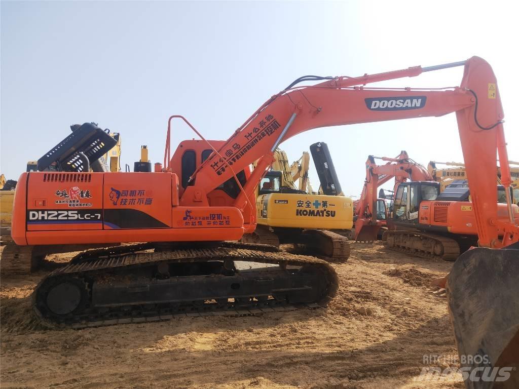 Doosan DH225LC-7 Верижен екскаватор