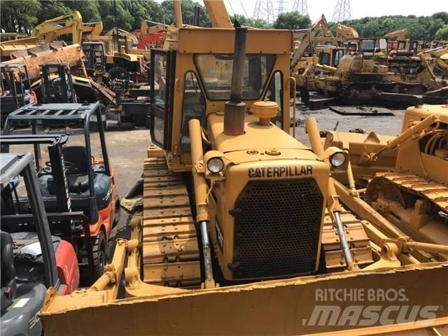 CAT D 6 D Верижни булдозери
