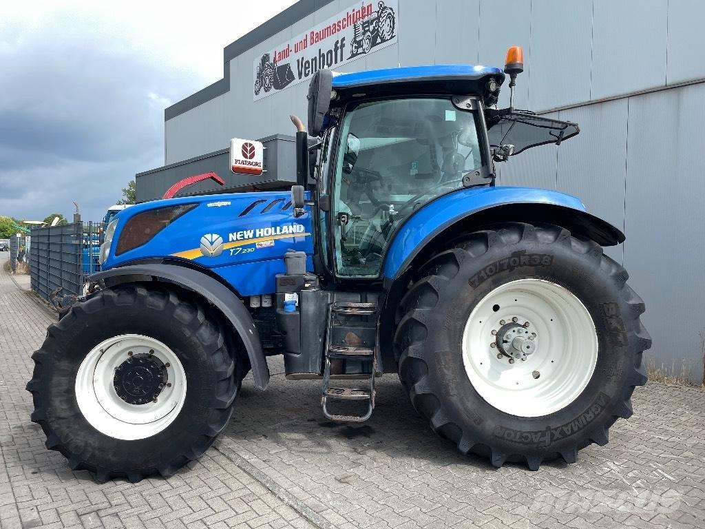 New Holland T 7.230 Трактори
