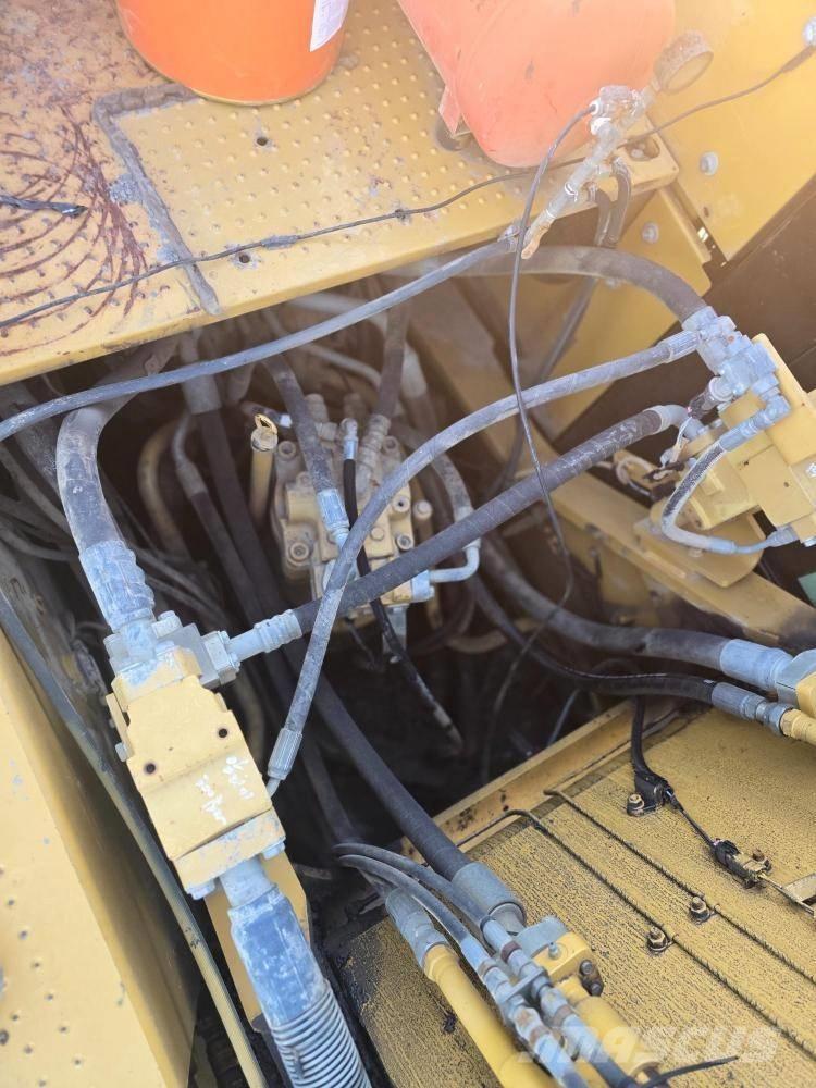 CAT 330FL Верижен екскаватор