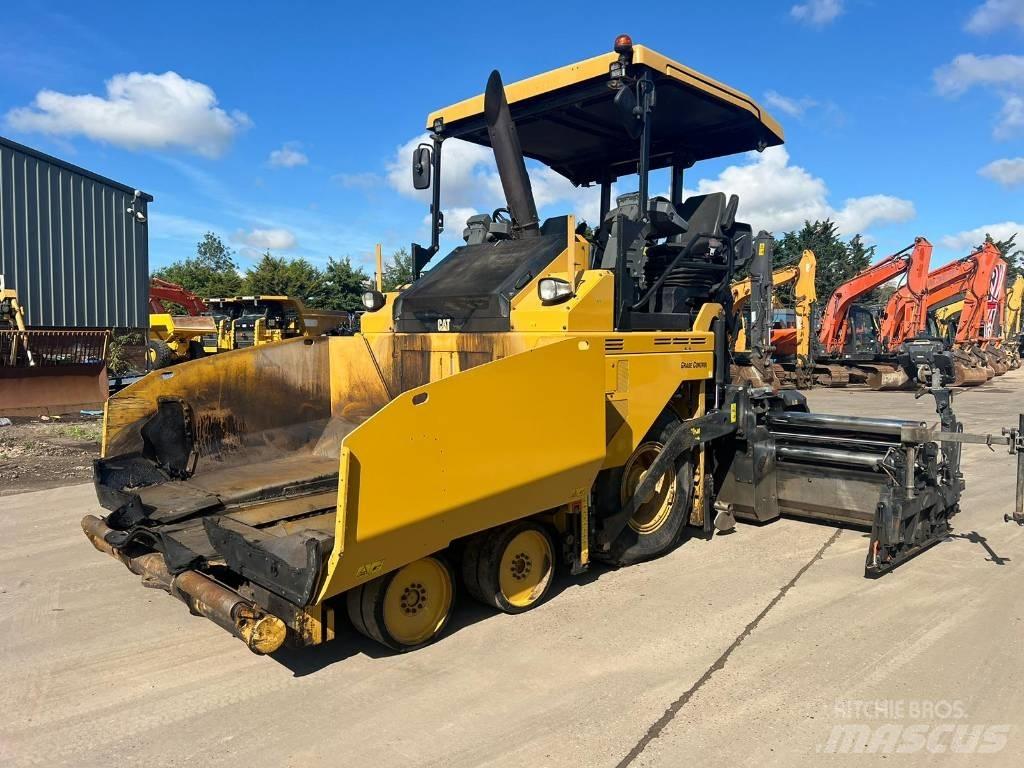 CAT AP 500 F Машини за асфалт