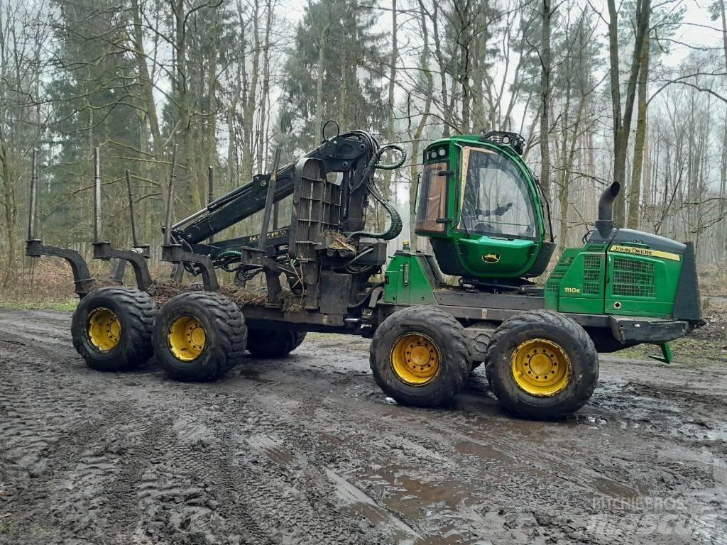 John Deere 1110 E Форуардери