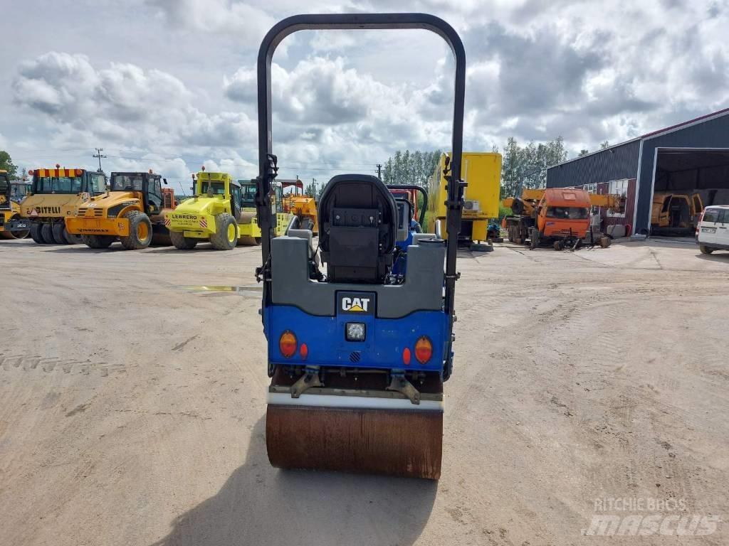 CAT CB 22B Двойни барабанни ролки
