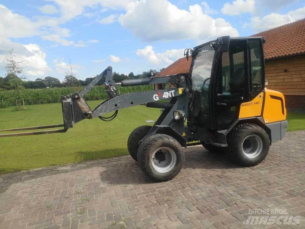 GiANT V 452 T HD Колесни товарачи