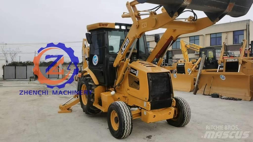 JCB 3 CX Товарач със заден ексватор