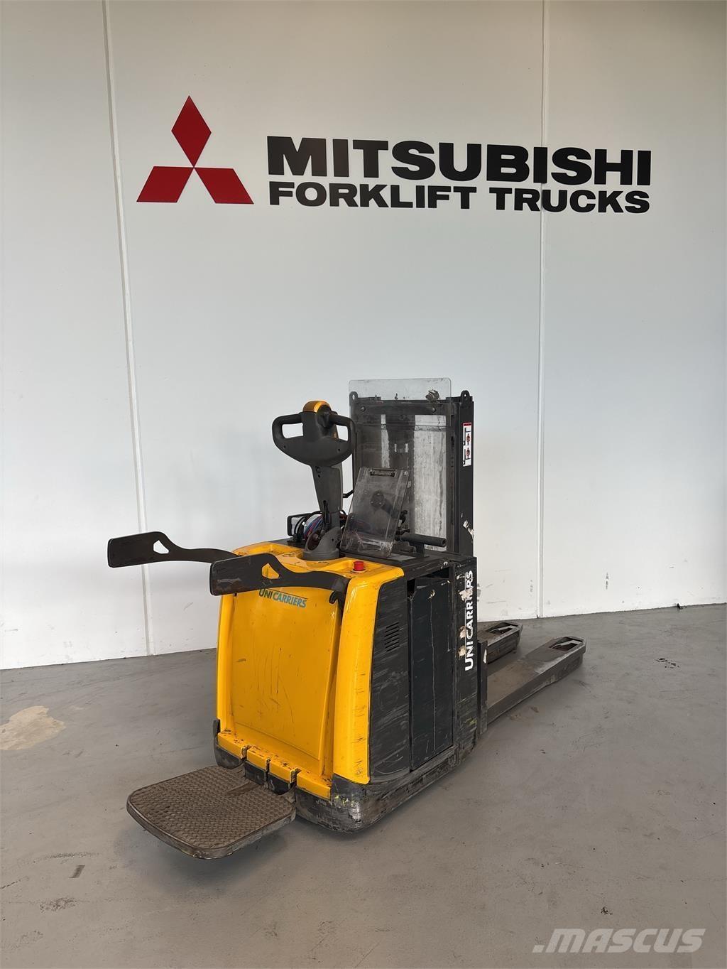 Atlet PDP200 Самоходни товарачи