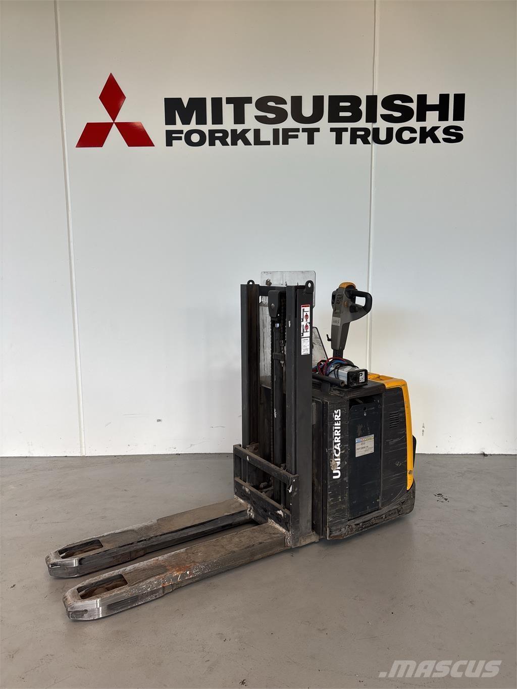 Atlet PDP200 Самоходни товарачи