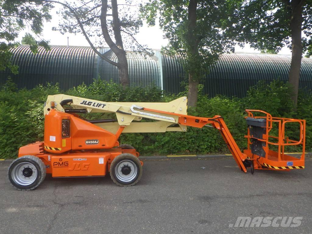 JLG M450AJ Съчленени стрелови подемници