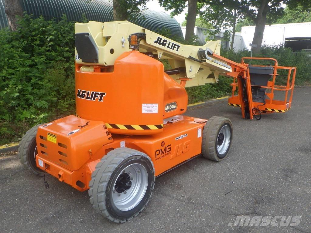 JLG M450AJ Съчленени стрелови подемници