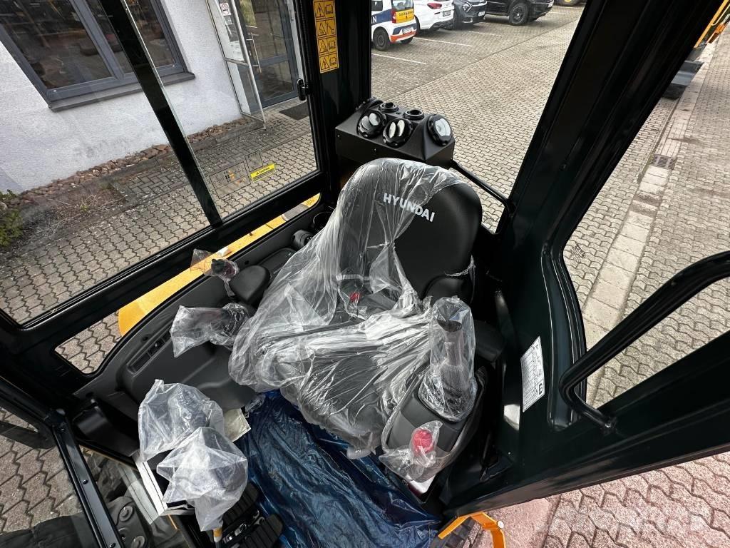 Hyundai R35Z 9A Мини екскаватори < 7 т