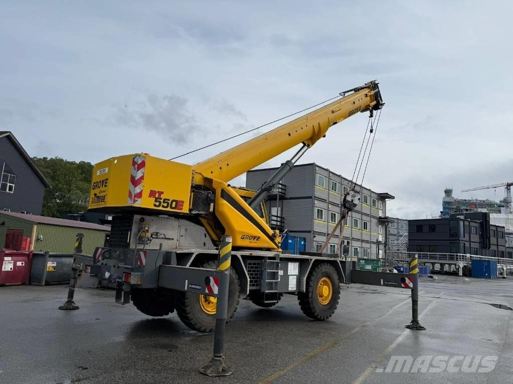 Grove RT 550 E Кранове за тежък терен