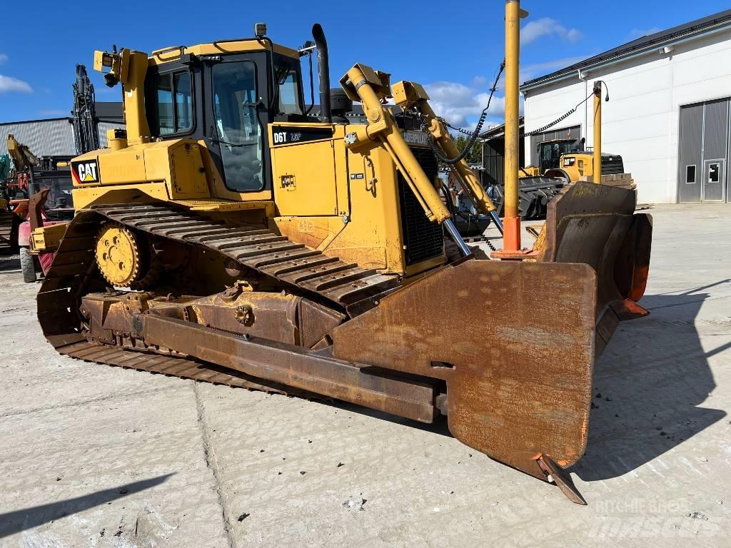 CAT D 6 T LGP Верижни булдозери
