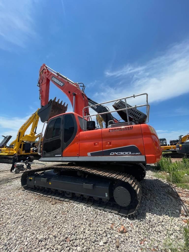 Doosan DX 300 Верижен екскаватор