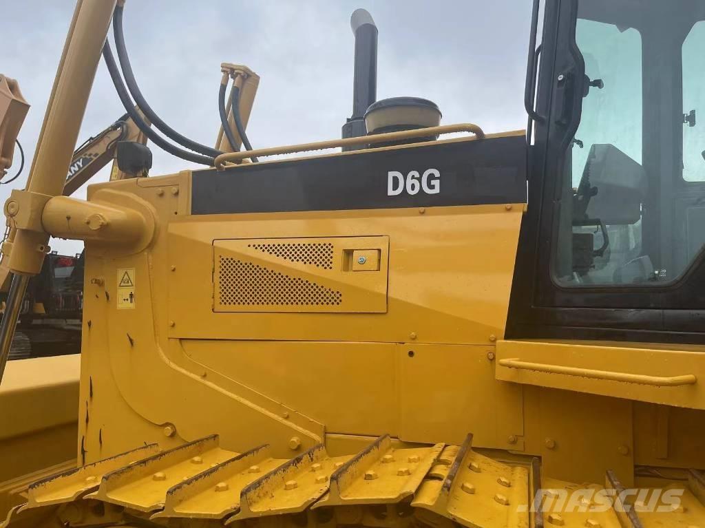 CAT D 6 G Верижни булдозери
