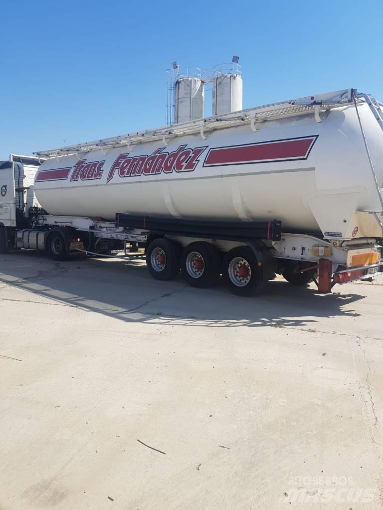 Fruehauf BENALU TC34 Полуремаркета цистерни
