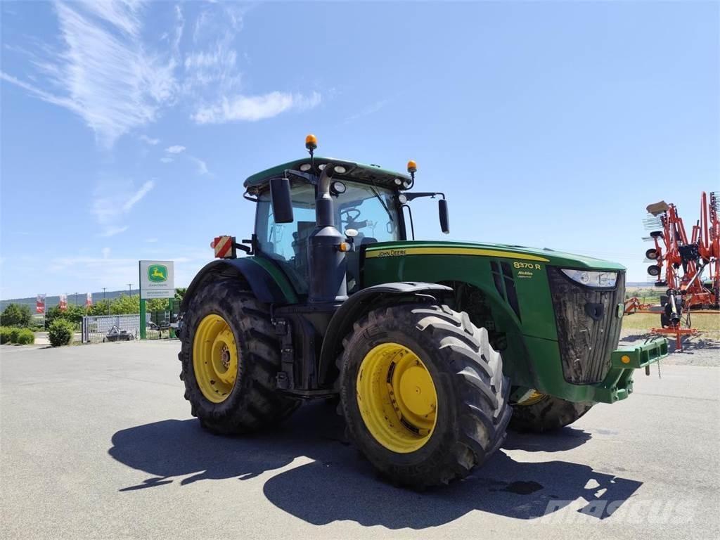 John Deere 8370R Трактори