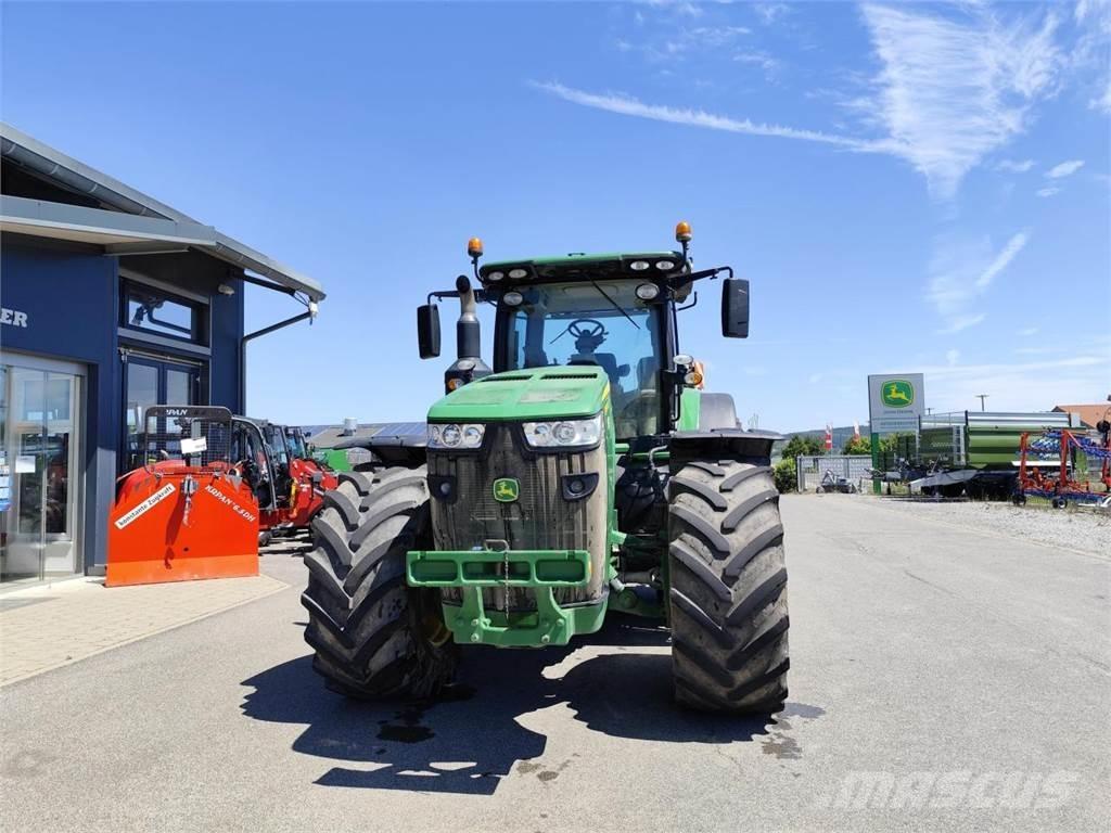John Deere 8370R Трактори