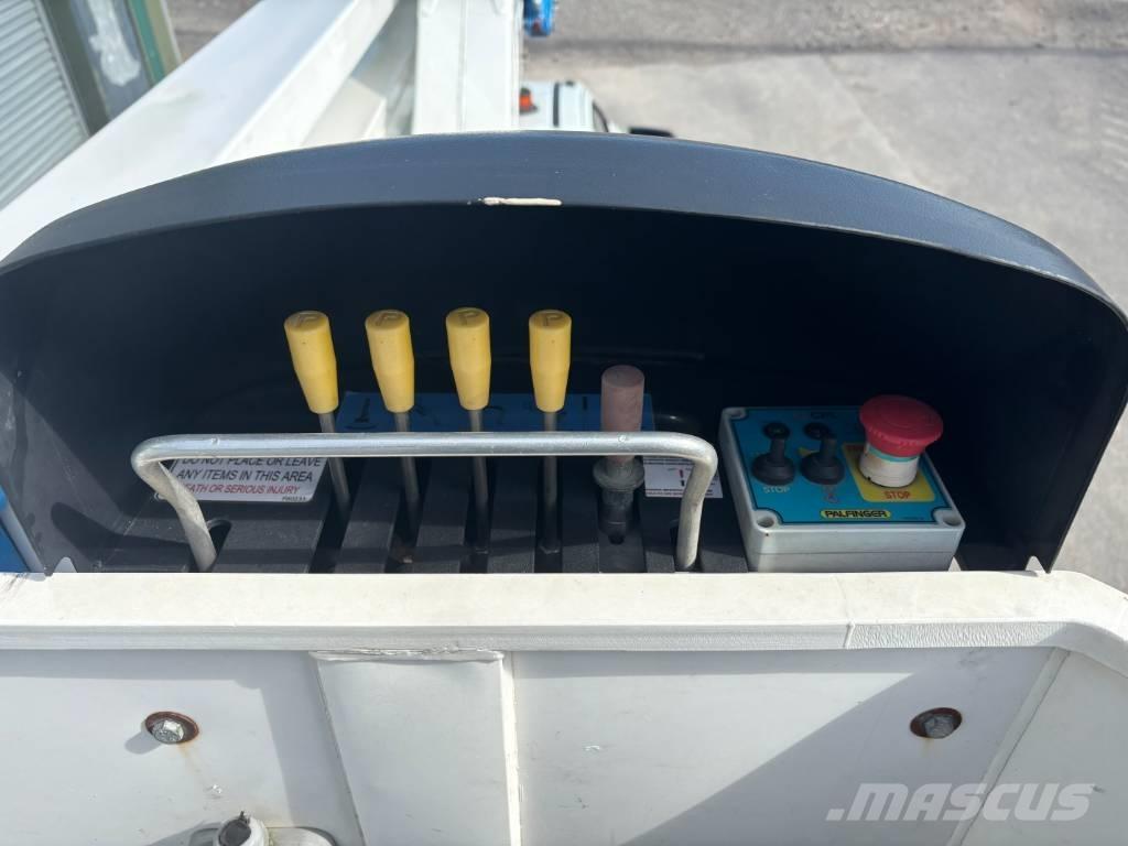 Palfinger P130A Моторизирани платформи с талига