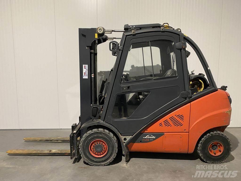 Linde H25T-393 Камиони с АГУ