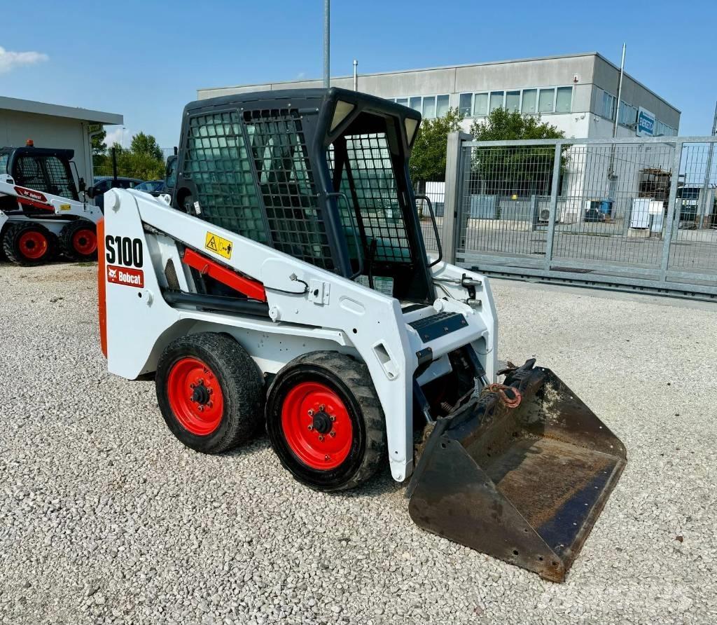 Bobcat S 100 Мини товарачи
