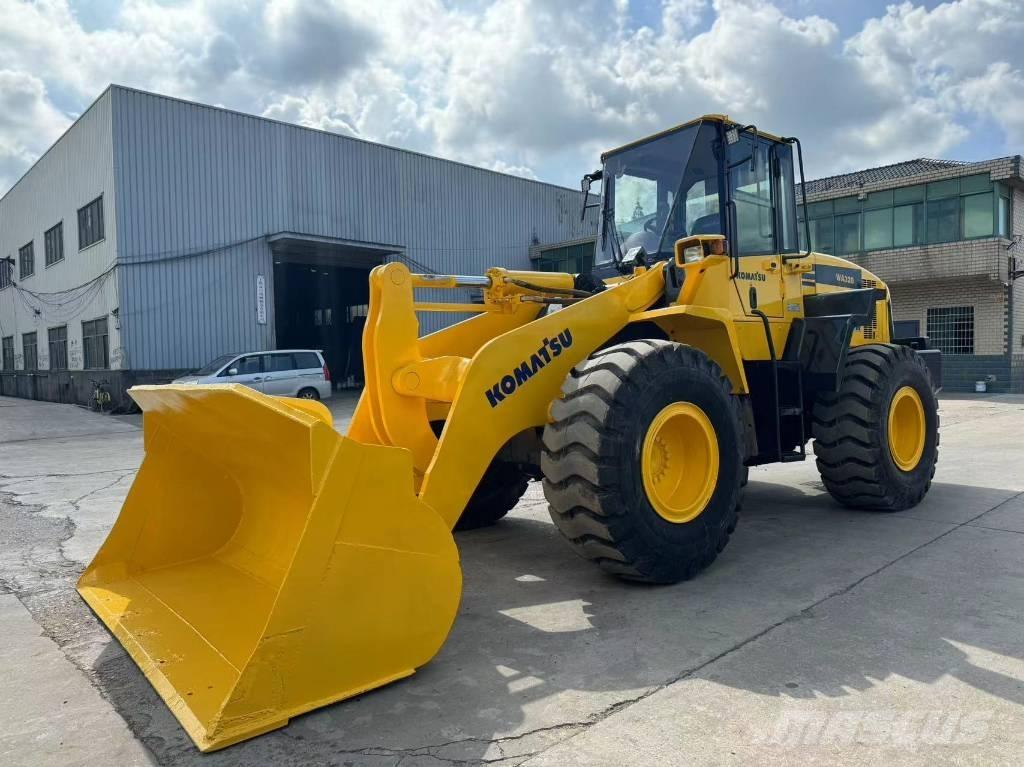 Komatsu WA 320-5 Колесни товарачи