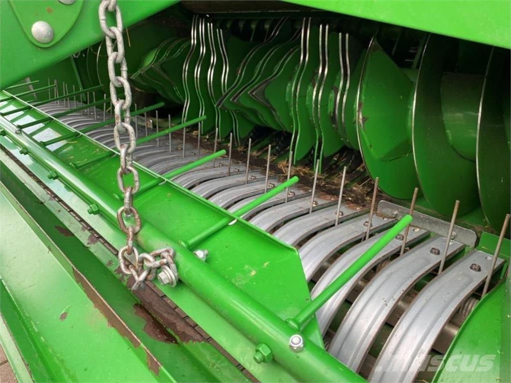 John Deere V 451 M Сламопреси за кръгли бали
