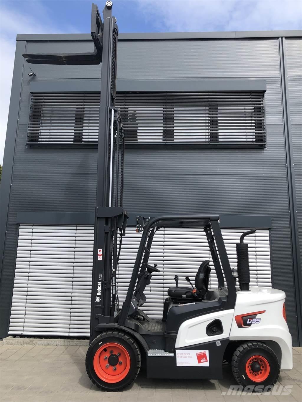Bobcat D30NX Дизелови камиони