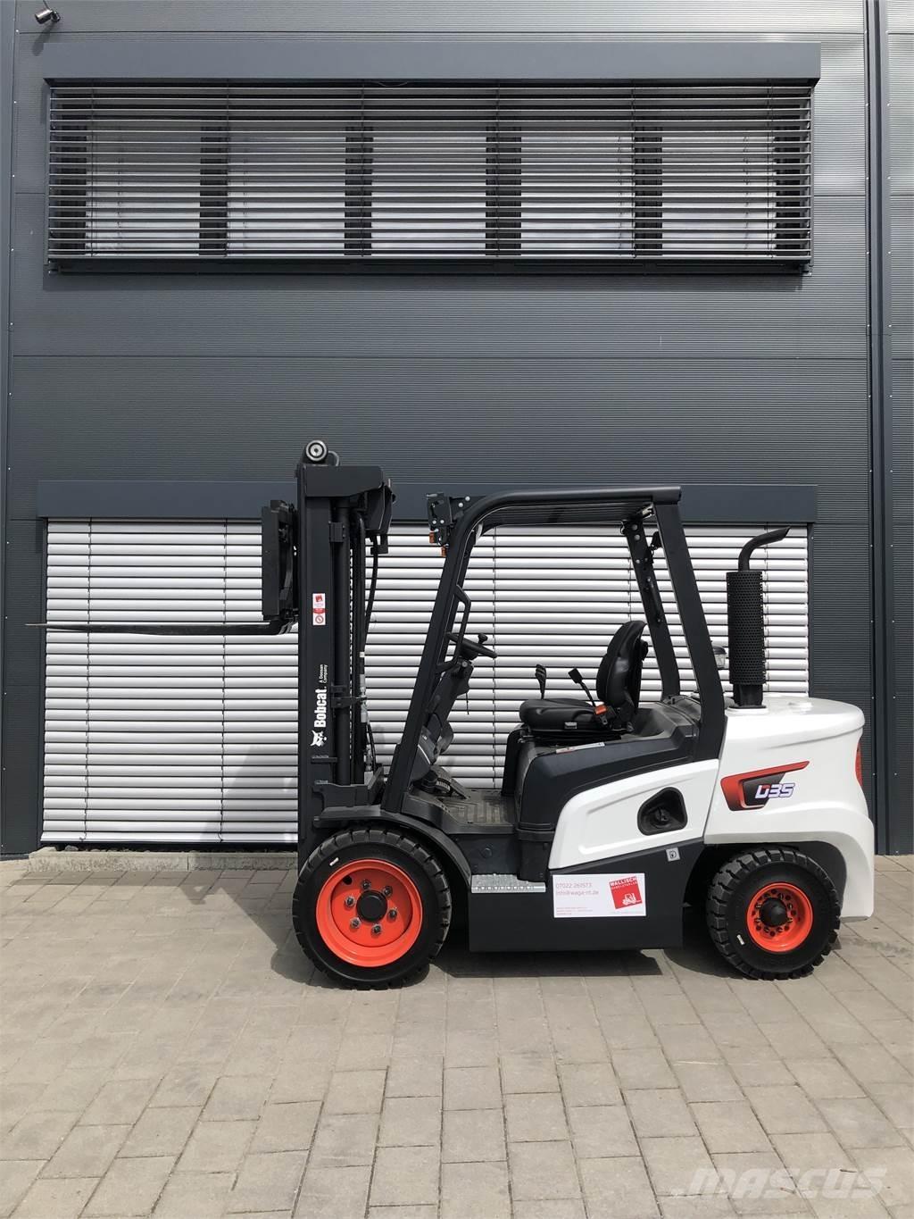 Bobcat D30NX Дизелови камиони