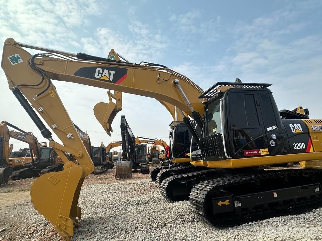 CAT 320 D Верижен екскаватор