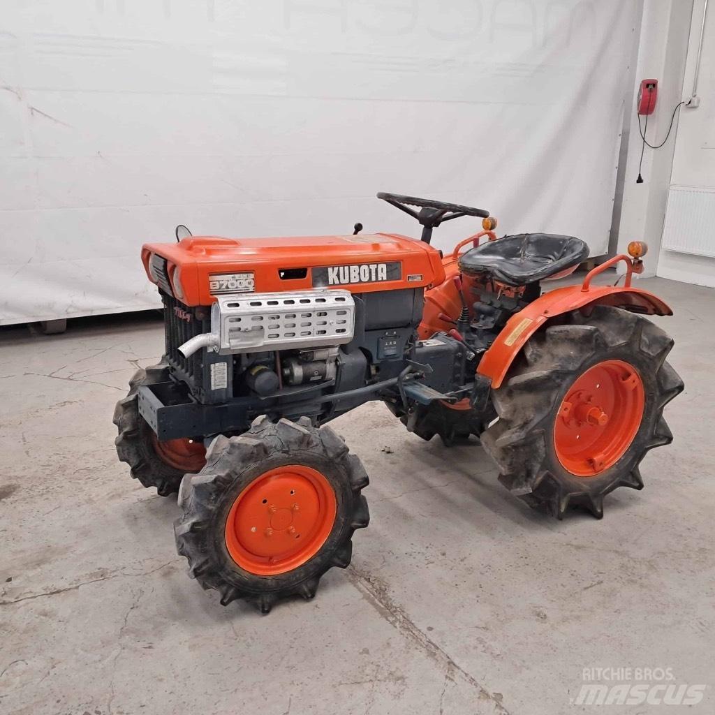 Kubota B 7000 Трактори