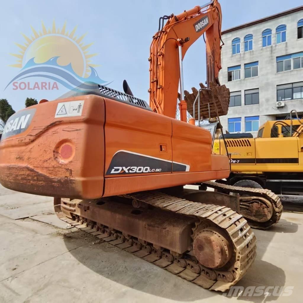 Doosan DX 300 LC Верижен екскаватор