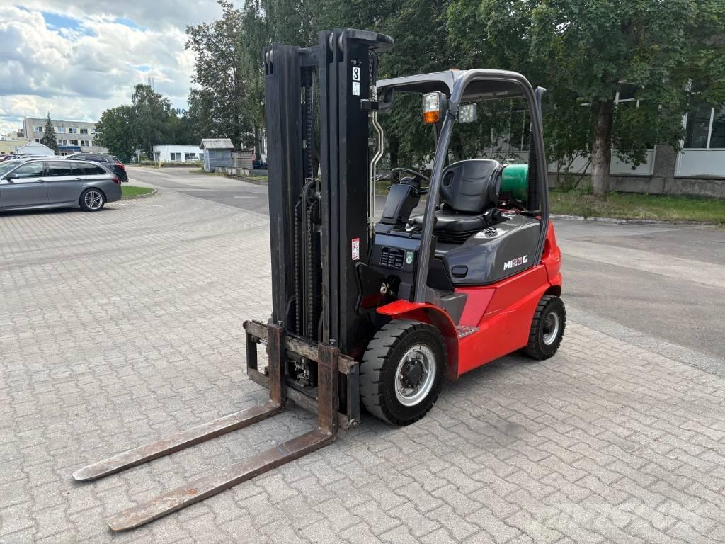 Manitou MI 25 G Камиони с АГУ
