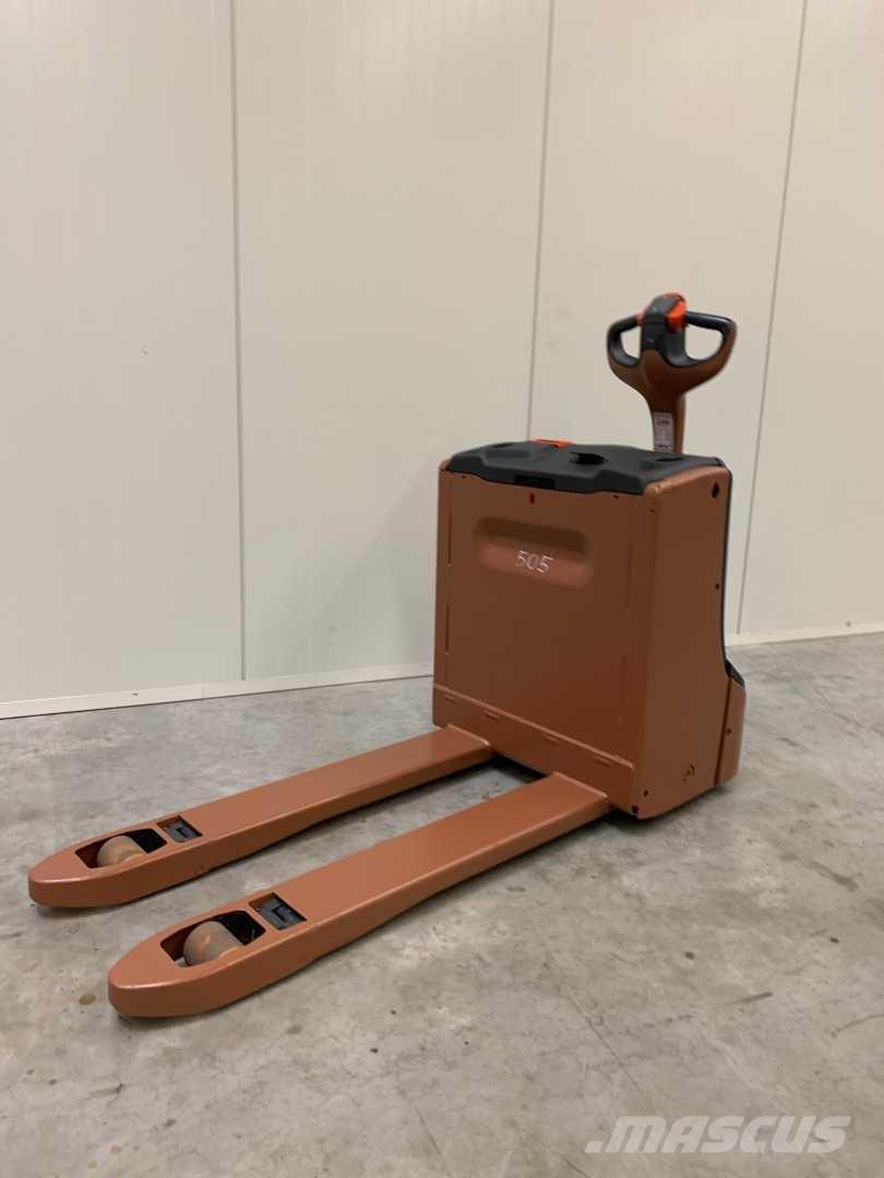 Linde T16 Колички високоповдигачи с теглич