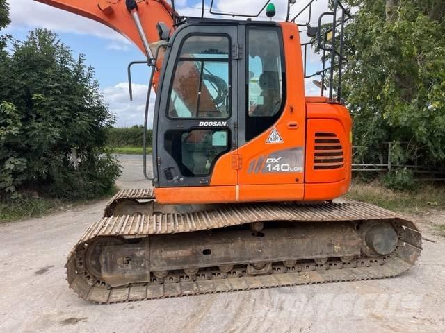 Doosan DX 140 LCR-3 Верижен екскаватор