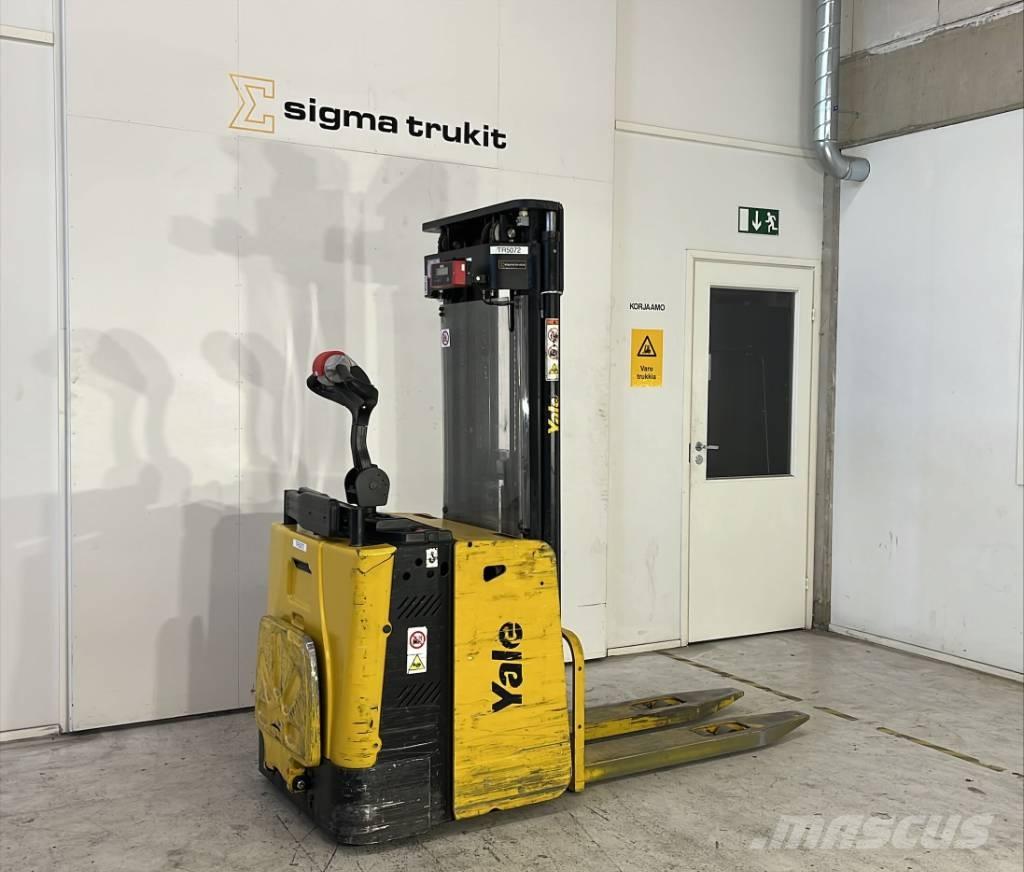 Yale MS 12 X Самоходни товарачи