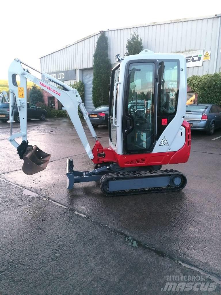 Takeuchi TB216 Мини екскаватори < 7 т