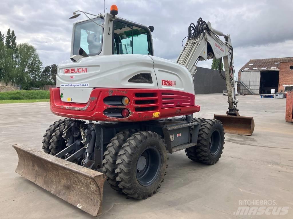 Takeuchi TB 295 W Колесни екскаватори