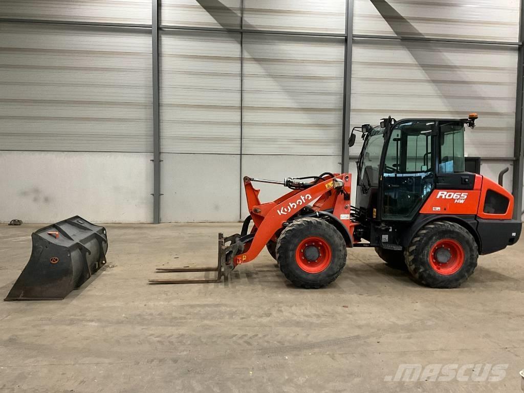 Kubota R 065 Колесни товарачи