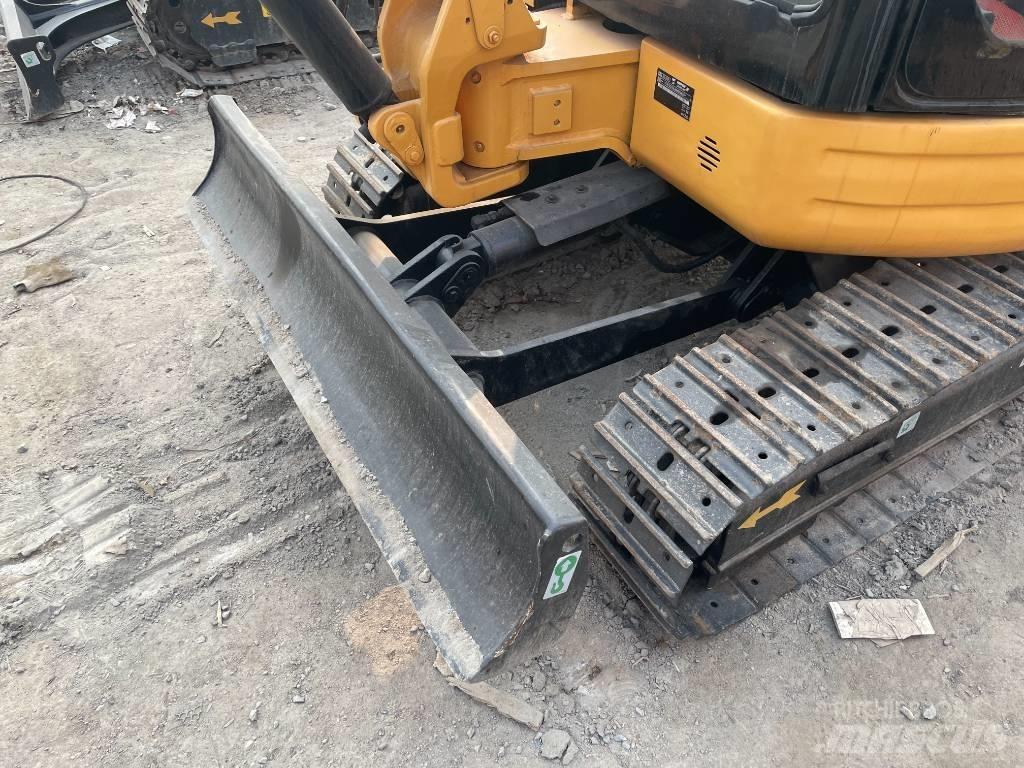 CAT 303.5ECR Мини екскаватори < 7 т