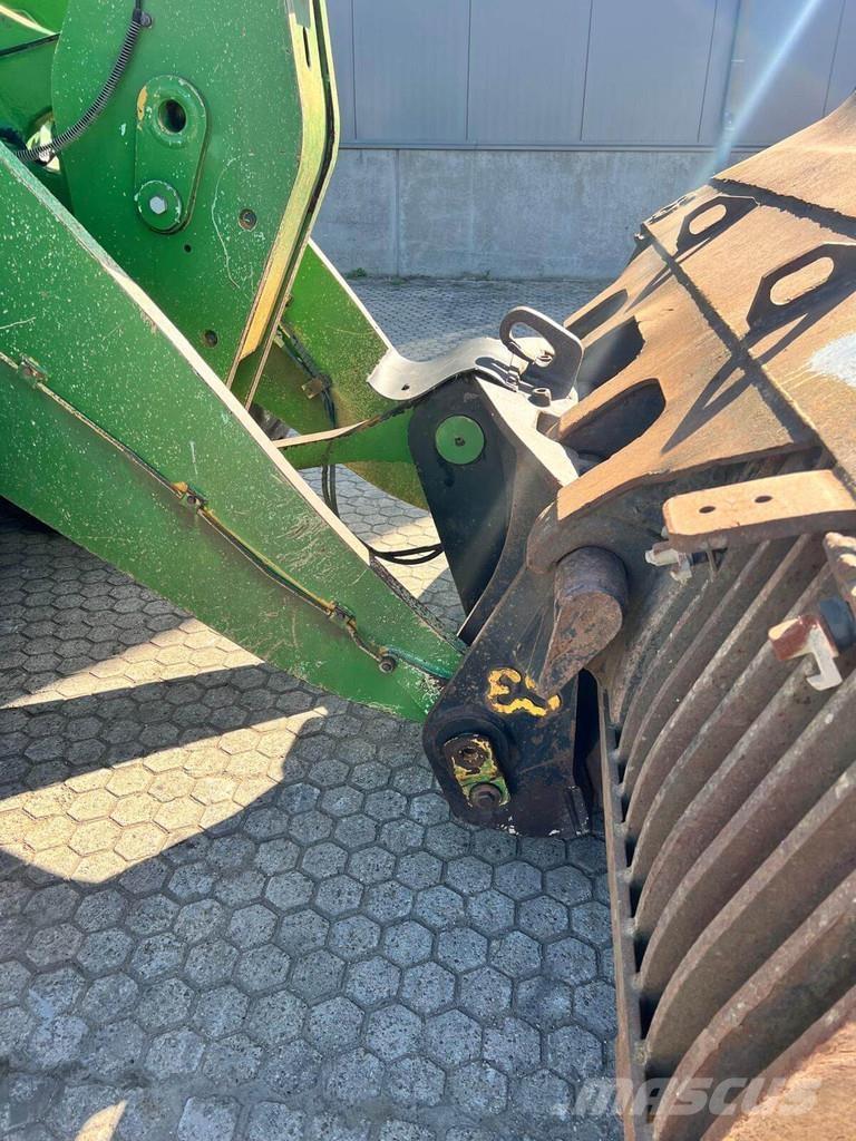 CAT 950M Колесни товарачи