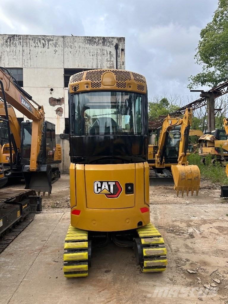 CAT 302 Мини екскаватори < 7 т