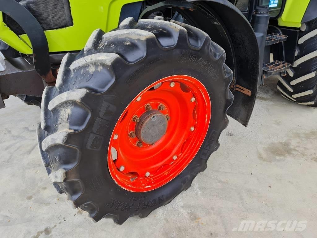CLAAS Arion 410 Трактори