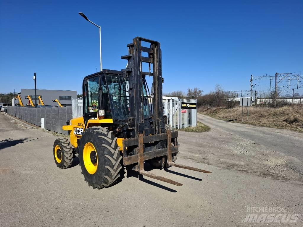JCB 926 Дизелови камиони