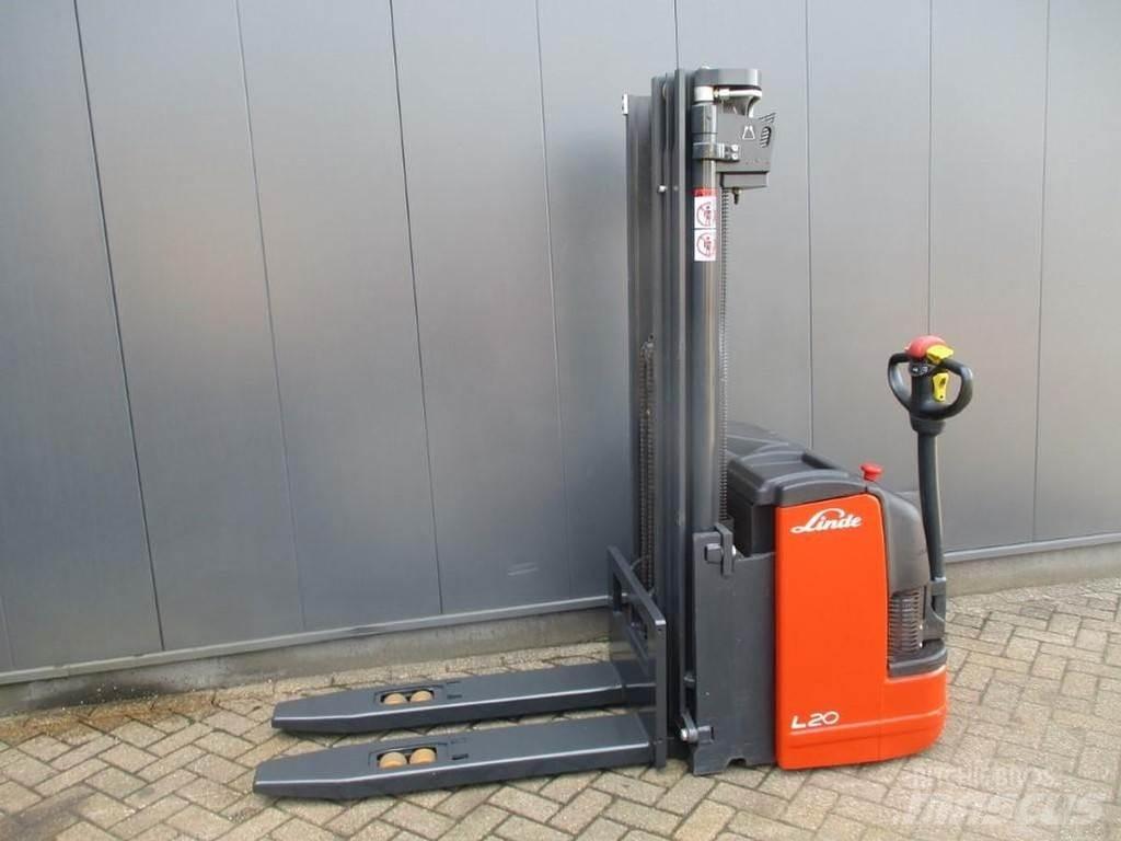 Linde L 20i Колички високоповдигачи с теглич
