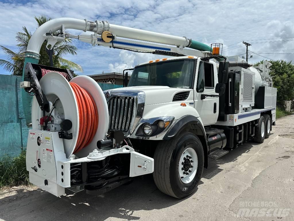 International 7400 Комби / вакуум камиони
