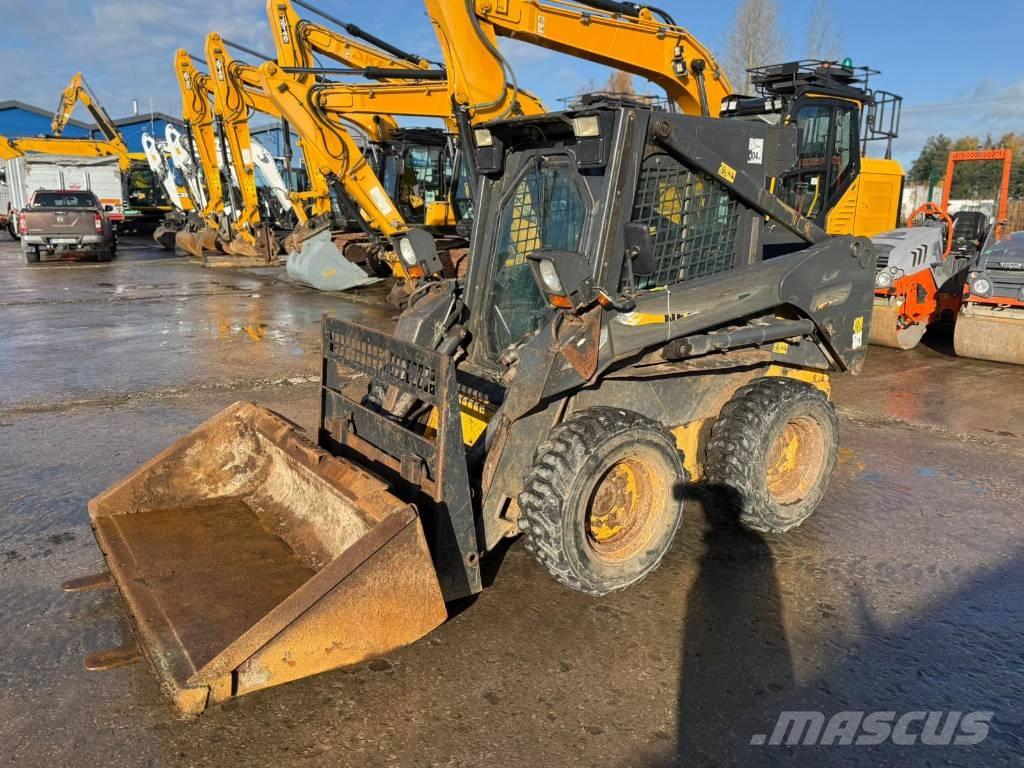 New Holland LS 170 Мини товарачи
